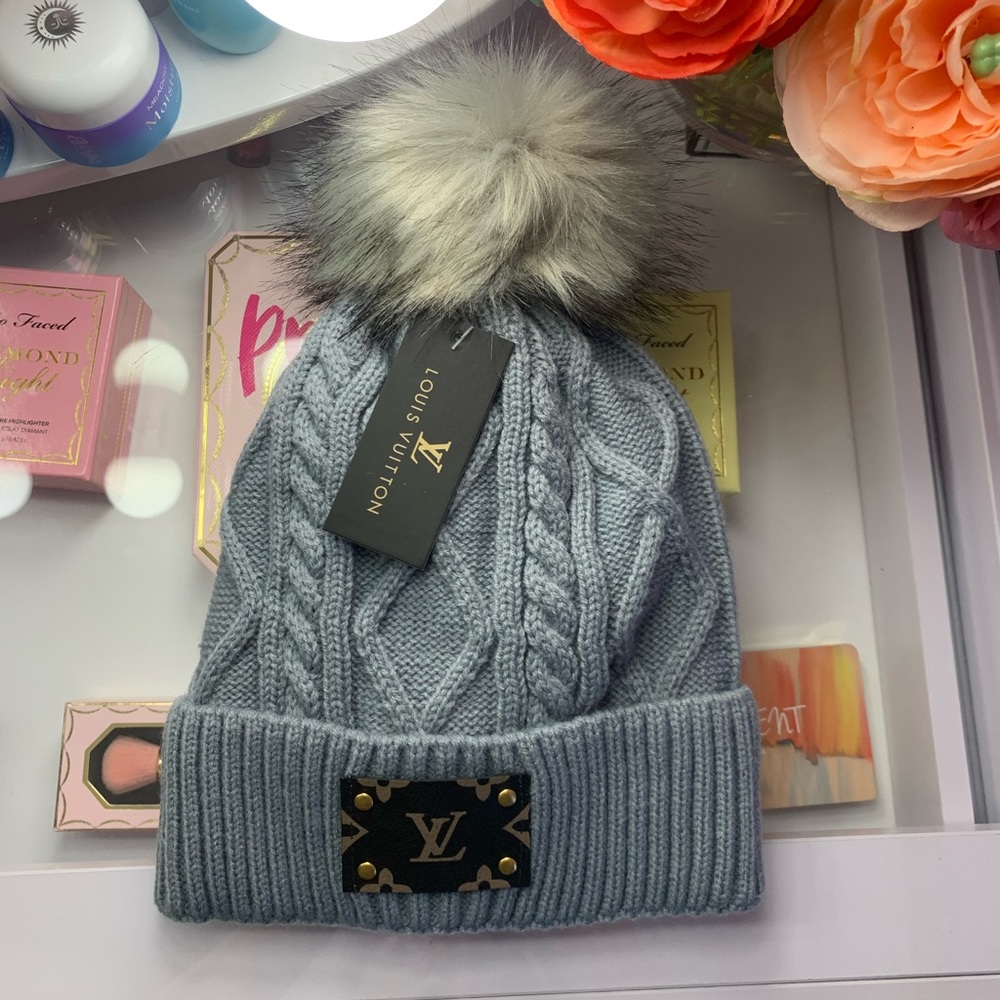 Grey beanie